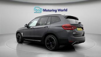 BMW iX3 PREMIER EDITION