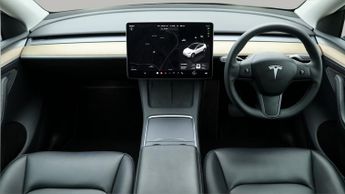Tesla Model Y LONG RANGE AWD
