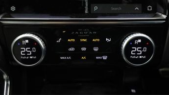 Jaguar E-PACE R-DYNAMIC SE