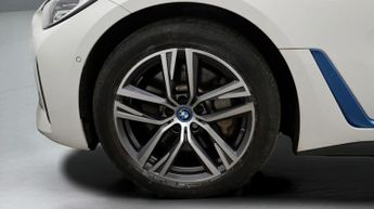 BMW i4 EDRIVE40 SPORT