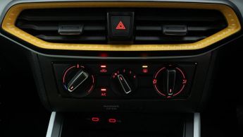 SEAT Arona ECOTSI SE TECHNOLOGY DSG