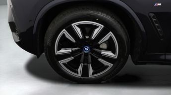 BMW iX3 M SPORT