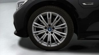 BMW 3 Series 330E M SPORT