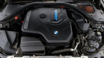 BMW 3 Series 330E M SPORT