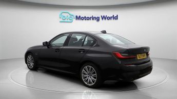 BMW 3 Series 330E M SPORT