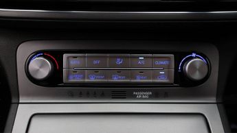 Hyundai KONA PREMIUM