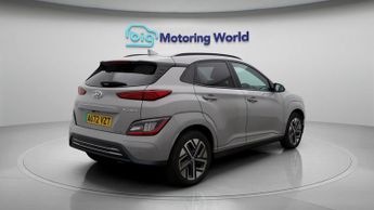 Hyundai KONA PREMIUM