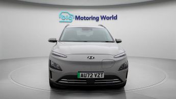 Hyundai KONA PREMIUM