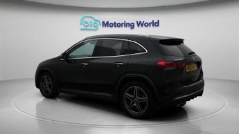 Mercedes-Benz GLA GLA 180 AMG LINE PREMIUM