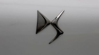 DS AUTOMOBILES DS 3 CROSSBACK E-TENSE PERFORMANCE LINE