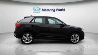 Audi Q2 TFSI S LINE