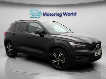 Volvo XC40 T3 R-DESIGN