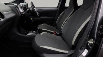 Toyota AYGO VVT-I X-TREND X-SHIFT TSS