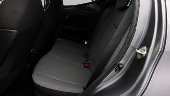 Toyota AYGO VVT-I X-TREND X-SHIFT TSS