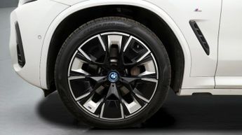 BMW iX3 M SPORT PRO