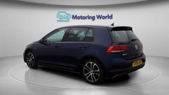 Volkswagen Golf R LINE TSI DSG