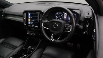 Volvo XC40 T3 R-DESIGN PRO