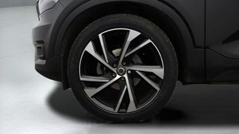 Volvo XC40 T3 R-DESIGN PRO
