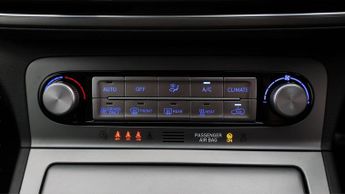 Hyundai KONA PREMIUM