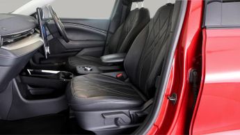 Ford Mustang Mach-E BASE