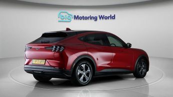 Ford Mustang Mach-E BASE