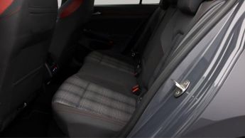 Volkswagen Golf GTI TSI DSG