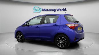 Toyota Yaris VVT-I ICON TECH