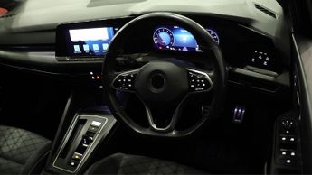 Volkswagen Golf R-LINE ETSI DSG