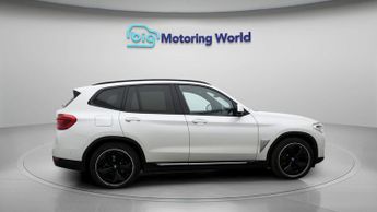 BMW iX3 PREMIER EDITION