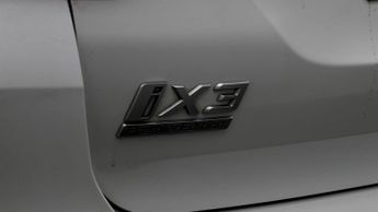 BMW iX3 PREMIER EDITION