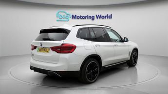 BMW iX3 PREMIER EDITION