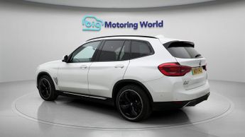 BMW iX3 PREMIER EDITION