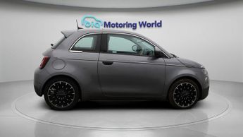 Fiat 500e LA PRIMA