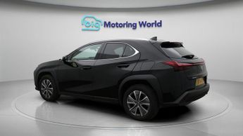 Lexus UX 300E PREMIUM PLUS