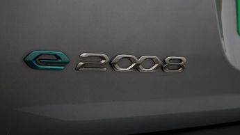 Peugeot E-2008 GT