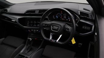 Audi Q3 TFSI S LINE BLACK EDITION