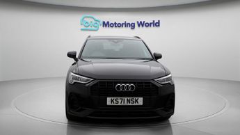 Audi Q3 TFSI S LINE BLACK EDITION