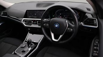 BMW 3 Series 330E SE PRO