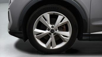 Audi Q4 e-tron S LINE