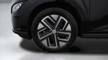 Hyundai KONA PREMIUM