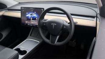 Tesla Model Y LONG RANGE AWD