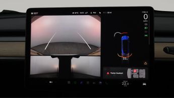 Tesla Model Y LONG RANGE AWD