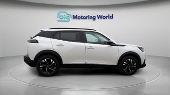 Peugeot E-2008 ALLURE PREMIUM PLUS