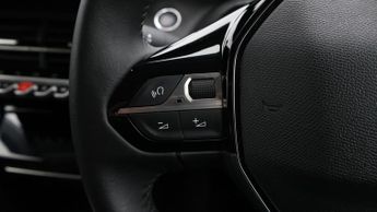 Peugeot E-2008 ALLURE PREMIUM PLUS