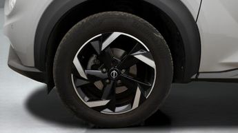 Nissan Juke DIG-T N-CONNECTA DCT