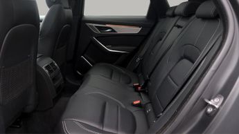 Jaguar F-PACE R-DYNAMIC SE BLACK