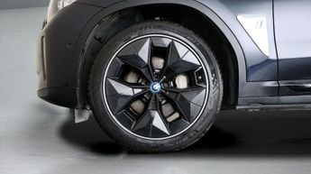 BMW iX3 PREMIER EDITION