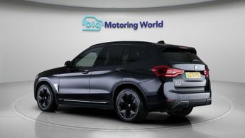 BMW iX3 PREMIER EDITION