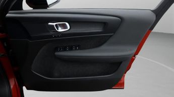 Volvo C40 RECHARGE PLUS