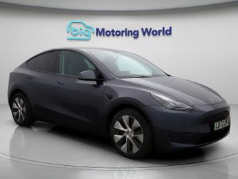 Tesla Model Y LONG RANGE AWD